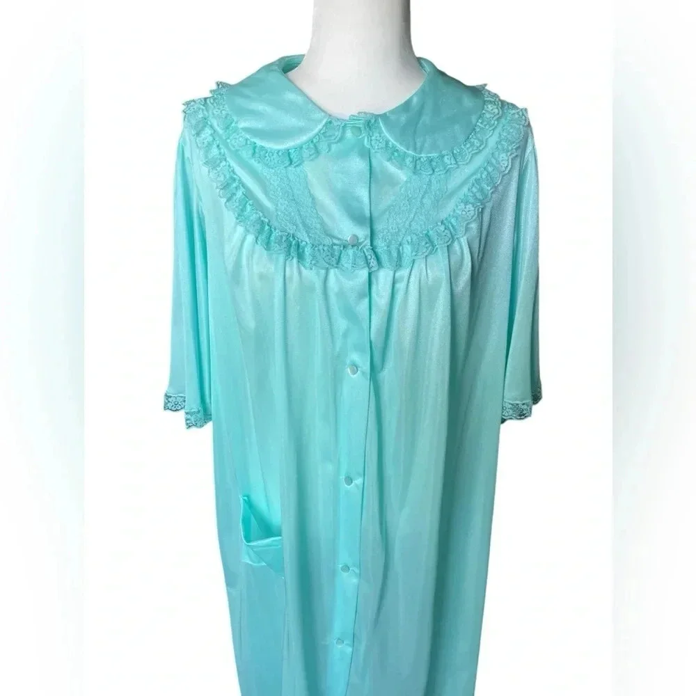 Vintage 60’s Nancy King Lace Nightgown Robe